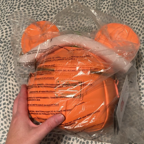 NWT Mickey Pumpkin Bag - Picture 8 of 12